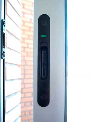 Instalación de pomos en barcelona